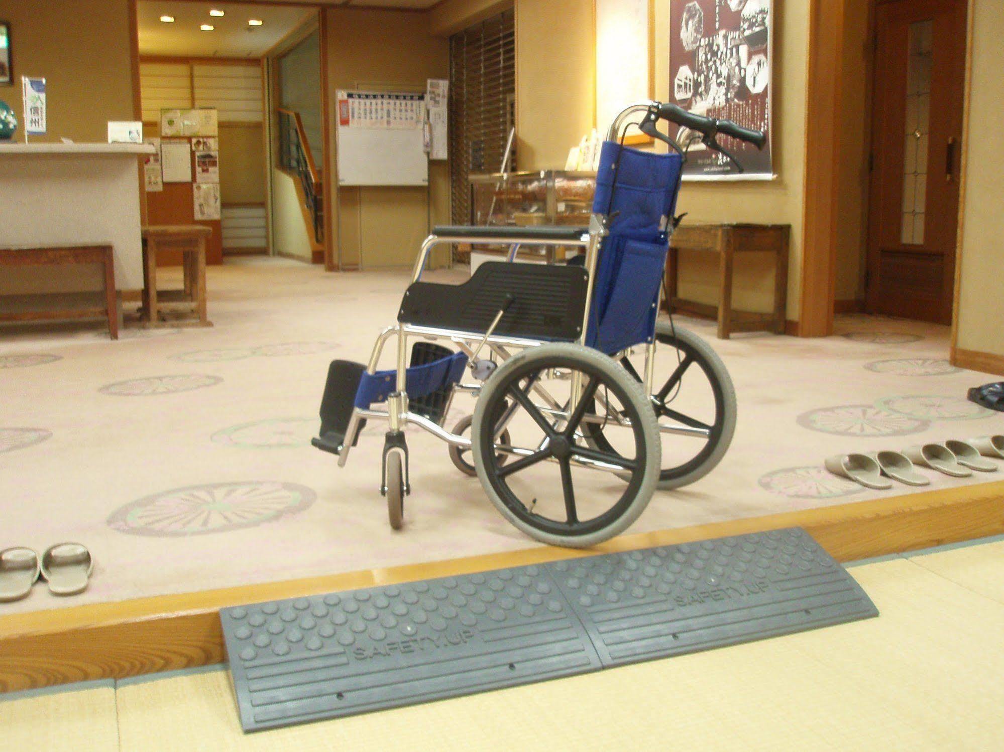יאמנוצ'י Shibu Hotel מראה חיצוני תמונה